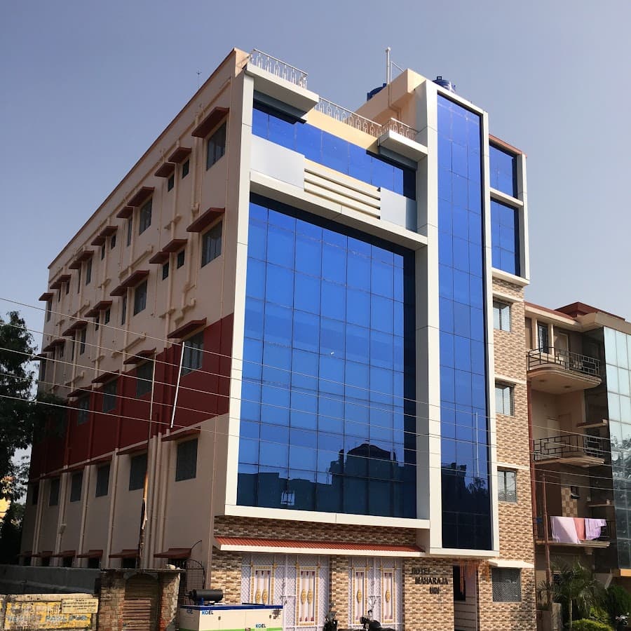 Hotel Maharaja Inn Image