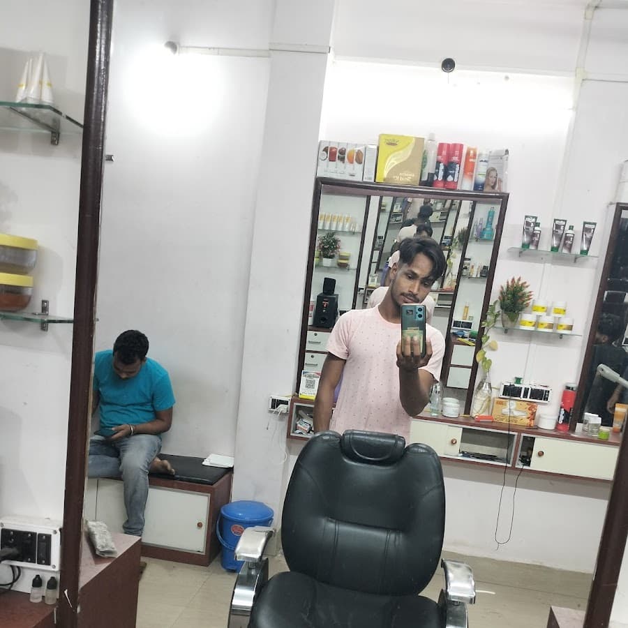 PRINCE HAIR & BEAUTY (AC SALON)..1st floor Image